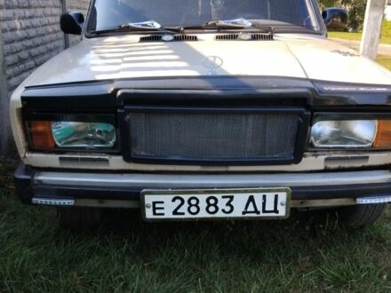 Бежевый ВАЗ 2105, объемом двигателя 1 л и пробегом 285 тыс. км за 1067 $, фото 1 на Automoto.ua