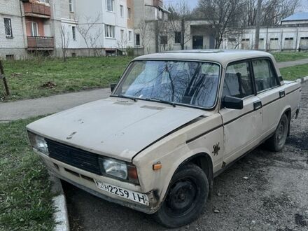 ВАЗ 2105 1984 у Львові на Automoto.ua Бежевий ВАЗ 2105, об'ємом двигуна 1.5 л та пробігом 55 тис. км за 300 $, фото 1 на Automoto.ua