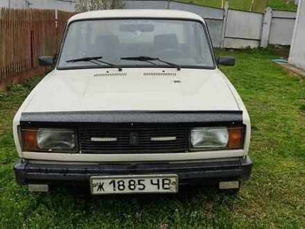 ВАЗ 2105 1985 у Чернівцях на Automoto.ua Бежевий ВАЗ 2105, об'ємом двигуна 1.3 л та пробігом 250 тис. км за 820 $, фото 1 на Automoto.ua