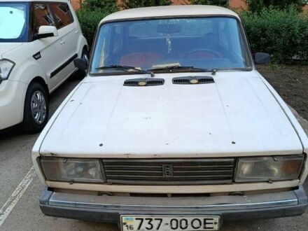 ВАЗ 2105 1985 в Одессе на Automoto.ua Бежевый ВАЗ 2105, объемом двигателя 0 л и пробегом 2 тыс. км за 363 $, фото 1 на Automoto.ua