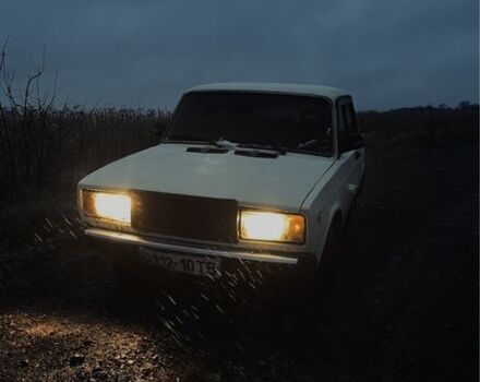 Бежевый ВАЗ 2105, объемом двигателя 1.3 л и пробегом 100 тыс. км за 560 $, фото 1 на Automoto.ua