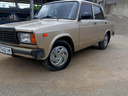 ВАЗ 2105 1986 у Миргороде на Automoto.ua Бежевий ВАЗ 2105, об'ємом двигуна 1.3 л та пробігом 0 тис. км за 1150 $, фото 1 на Automoto.ua