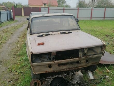 ВАЗ 2105 1987 в Ходорів на Automoto.ua Бежевый ВАЗ 2105, объемом двигателя 1 л и пробегом 14 тыс. км за 100 $, фото 1 на Automoto.ua