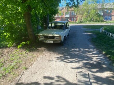 ВАЗ 2105 1987 у Луцьку на Automoto.ua Бежевий ВАЗ 2105, об'ємом двигуна 1.5 л та пробігом 100 тис. км за 550 $, фото 1 на Automoto.ua