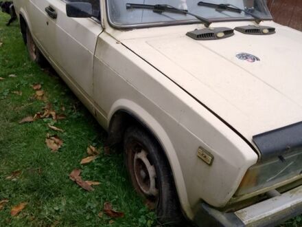 ВАЗ 2105 1987 в Дрогобыче на Automoto.ua Бежевый ВАЗ 2105, объемом двигателя 0 л и пробегом 200 тыс. км за 250 $, фото 1 на Automoto.ua