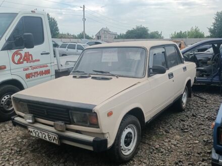 ВАЗ 2105 1988 в Тростянце на Automoto.ua Бежевый ВАЗ 2105, объемом двигателя 0 л и пробегом 12 тыс. км за 450 $, фото 1 на Automoto.ua