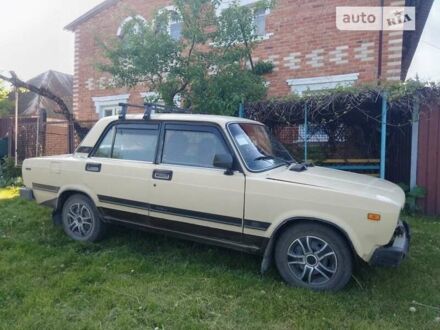 ВАЗ 2105 1990 в Сумах на Automoto.ua Бежевый ВАЗ 2105, объемом двигателя 1.3 л и пробегом 270 тыс. км за 478 $, фото 1 на Automoto.ua