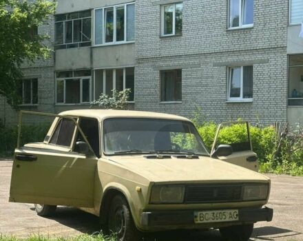 Бежевый ВАЗ 2105, объемом двигателя 1.5 л и пробегом 300 тыс. км за 426 $, фото 1 на Automoto.ua