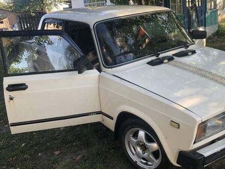 Бежевый ВАЗ 2105, объемом двигателя 10 л и пробегом 100 тыс. км за 715 $, фото 1 на Automoto.ua