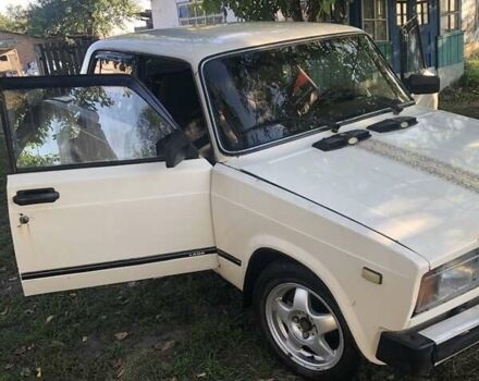 Бежевый ВАЗ 2105, объемом двигателя 10 л и пробегом 100 тыс. км за 715 $, фото 1 на Automoto.ua