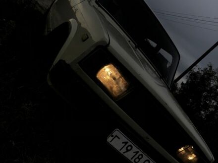 ВАЗ 2105 1998 у Глухове на Automoto.ua Бежевий ВАЗ 2105, об'ємом двигуна 1.5 л та пробігом 2 тис. км за 724 $, фото 1 на Automoto.ua