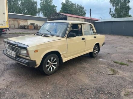ВАЗ 2105 1998 в Чернигове на Automoto.ua Бежевый ВАЗ 2105, объемом двигателя 1.5 л и пробегом 300 тыс. км за 800 $, фото 1 на Automoto.ua