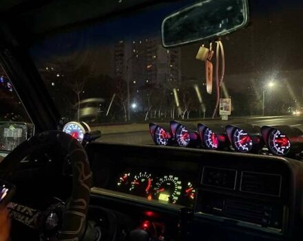 Чорний ВАЗ 2105, об'ємом двигуна 1.29 л та пробігом 200 тис. км за 4900 $, фото 3 на Automoto.ua