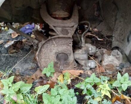 Чорний ВАЗ 2105, об'ємом двигуна 1.3 л та пробігом 320 тис. км за 450 $, фото 2 на Automoto.ua