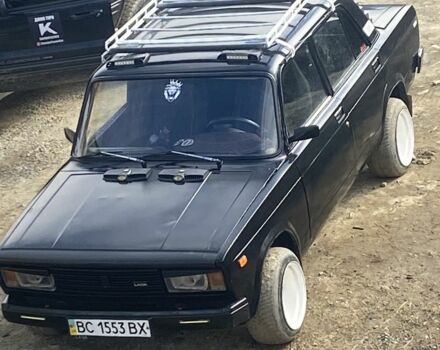Черный ВАЗ 2105, объемом двигателя 1.5 л и пробегом 664 тыс. км за 999 $, фото 3 на Automoto.ua
