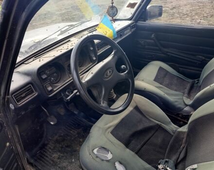 Фиолетовый ВАЗ 2105, объемом двигателя 1 л и пробегом 1 тыс. км за 274 $, фото 4 на Automoto.ua