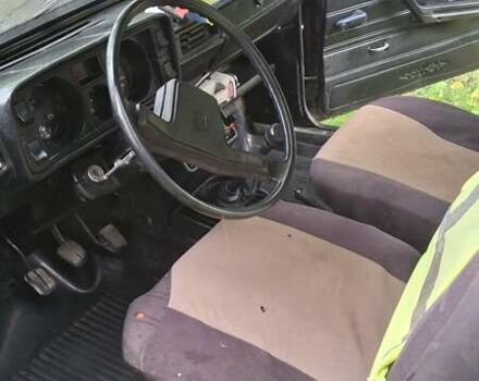 ВАЗ 2105 1996 в Черновцах на Automoto.ua Фиолетовый ВАЗ 2105, объемом двигателя 0 л и пробегом 100 тыс. км за 800 $, фото 3 на Automoto.ua