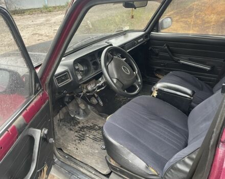 Фиолетовый ВАЗ 2105, объемом двигателя 1.5 л и пробегом 1000 тыс. км за 428 $, фото 6 на Automoto.ua