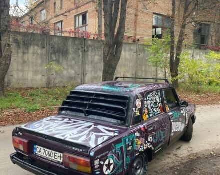 Фиолетовый ВАЗ 2105, объемом двигателя 1.5 л и пробегом 777 тыс. км за 850 $, фото 5 на Automoto.ua