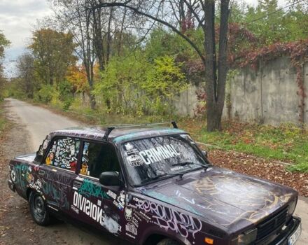 Фиолетовый ВАЗ 2105, объемом двигателя 1.5 л и пробегом 777 тыс. км за 1000 $, фото 4 на Automoto.ua