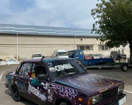 Фиолетовый ВАЗ 2105, объемом двигателя 1.5 л и пробегом 777 тыс. км за 1000 $, фото 2 на Automoto.ua