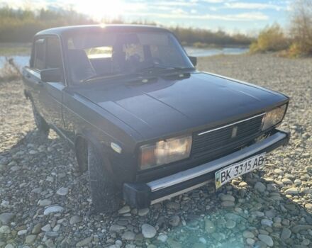 Коричневый ВАЗ 2105, объемом двигателя 1.6 л и пробегом 300 тыс. км за 650 $, фото 2 на Automoto.ua