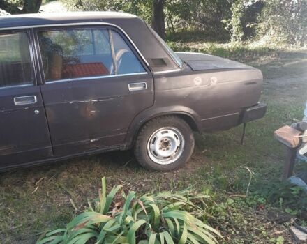 Коричневый ВАЗ 2105, объемом двигателя 1.3 л и пробегом 120 тыс. км за 356 $, фото 2 на Automoto.ua