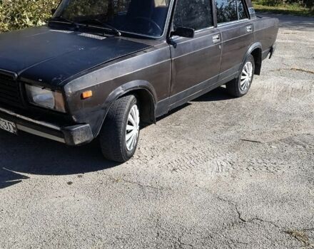 Коричневый ВАЗ 2105, объемом двигателя 0 л и пробегом 500 тыс. км за 597 $, фото 1 на Automoto.ua