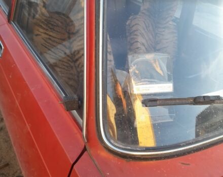 Червоний ВАЗ 2105, об'ємом двигуна 0 л та пробігом 150 тис. км за 382 $, фото 3 на Automoto.ua