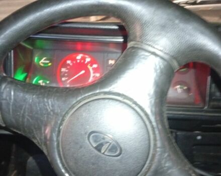 Красный ВАЗ 2105, объемом двигателя 1 л и пробегом 143 тыс. км за 309 $, фото 4 на Automoto.ua