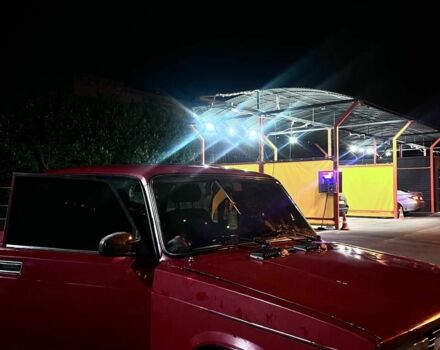 Красный ВАЗ 2105, объемом двигателя 1.5 л и пробегом 45 тыс. км за 595 $, фото 3 на Automoto.ua