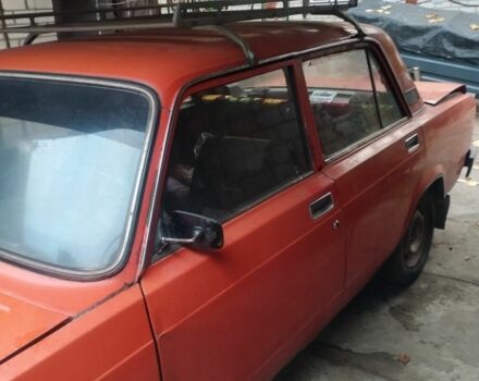 Красный ВАЗ 2105, объемом двигателя 0 л и пробегом 50 тыс. км за 600 $, фото 1 на Automoto.ua