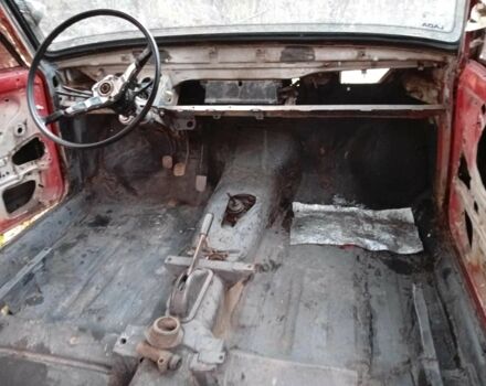 Красный ВАЗ 2105, объемом двигателя 0 л и пробегом 3 тыс. км за 191 $, фото 4 на Automoto.ua