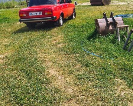 Красный ВАЗ 2105, объемом двигателя 1.2 л и пробегом 3 тыс. км за 900 $, фото 4 на Automoto.ua