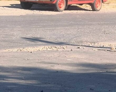 Красный ВАЗ 2105, объемом двигателя 1.2 л и пробегом 3 тыс. км за 900 $, фото 2 на Automoto.ua