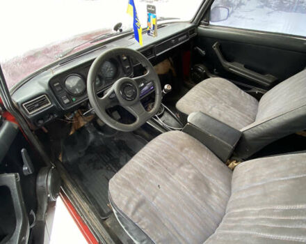 Красный ВАЗ 2105, объемом двигателя 1.5 л и пробегом 777 тыс. км за 844 $, фото 6 на Automoto.ua