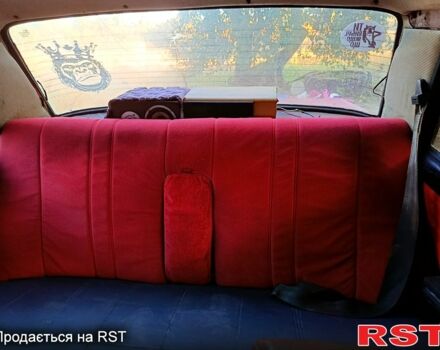 Красный ВАЗ 2105, объемом двигателя 1.3 л и пробегом 167 тыс. км за 500 $, фото 3 на Automoto.ua