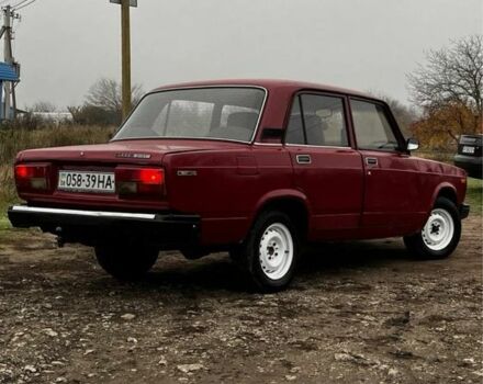 Красный ВАЗ 2105, объемом двигателя 1.3 л и пробегом 450 тыс. км за 643 $, фото 2 на Automoto.ua