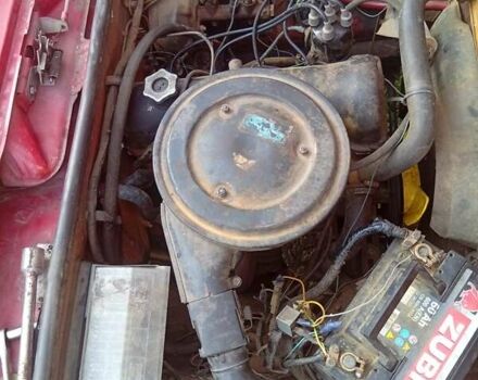 Красный ВАЗ 2105, объемом двигателя 1.3 л и пробегом 304 тыс. км за 250 $, фото 2 на Automoto.ua