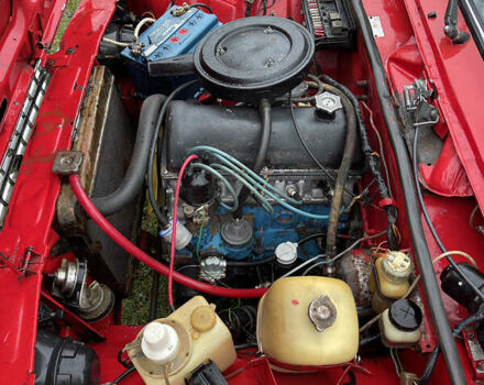 Красный ВАЗ 2105, объемом двигателя 1.3 л и пробегом 10 тыс. км за 500 $, фото 7 на Automoto.ua