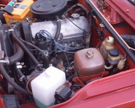 Красный ВАЗ 2105, объемом двигателя 1.5 л и пробегом 85 тыс. км за 850 $, фото 1 на Automoto.ua