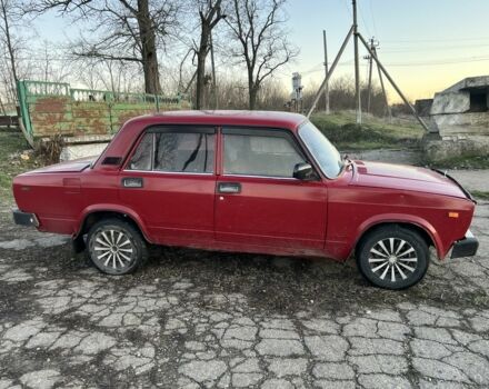 Красный ВАЗ 2105, объемом двигателя 1.5 л и пробегом 100 тыс. км за 816 $, фото 3 на Automoto.ua