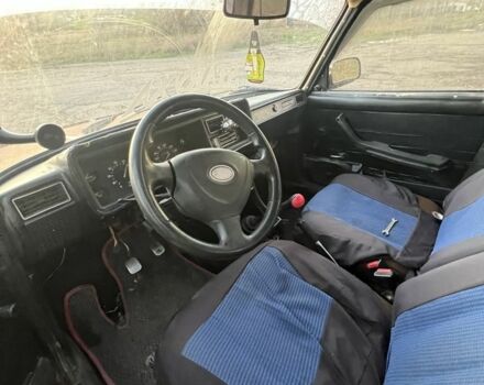 Красный ВАЗ 2105, объемом двигателя 1.5 л и пробегом 100 тыс. км за 816 $, фото 8 на Automoto.ua