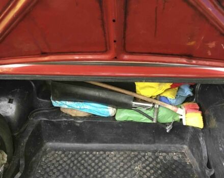 Красный ВАЗ 2105, объемом двигателя 1.3 л и пробегом 100 тыс. км за 787 $, фото 2 на Automoto.ua