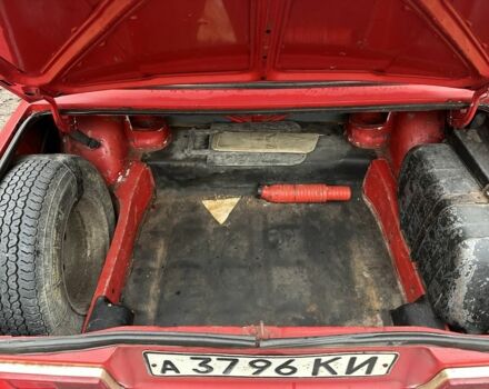 Красный ВАЗ 2105, объемом двигателя 1.3 л и пробегом 200 тыс. км за 391 $, фото 4 на Automoto.ua