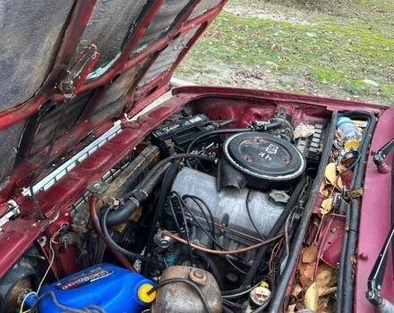 Красный ВАЗ 2105, объемом двигателя 1.3 л и пробегом 333 тыс. км за 298 $, фото 6 на Automoto.ua