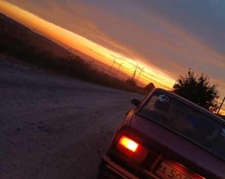 Красный ВАЗ 2105, объемом двигателя 1.5 л и пробегом 100 тыс. км за 450 $, фото 6 на Automoto.ua