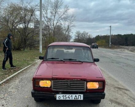 Красный ВАЗ 2105, объемом двигателя 1.3 л и пробегом 333 тыс. км за 298 $, фото 2 на Automoto.ua