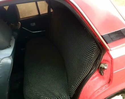 Червоний ВАЗ 2105, об'ємом двигуна 1.3 л та пробігом 555 тис. км за 750 $, фото 7 на Automoto.ua