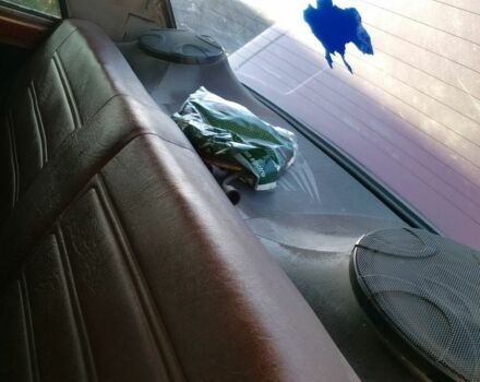 Красный ВАЗ 2105, объемом двигателя 1.5 л и пробегом 100 тыс. км за 450 $, фото 5 на Automoto.ua